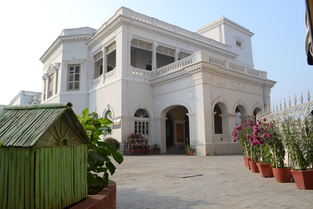Hotel Surya, Kaiser Palace Varanasi Exterior foto